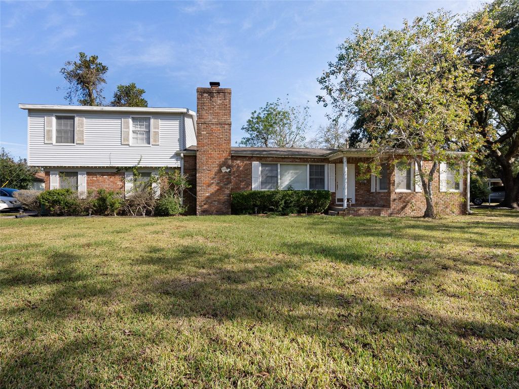 1609 Possum Trot Street, La Marque, TX 77568
