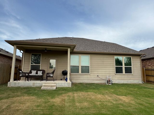 19644 Dunstan Beacon LN, Pflugerville, TX 78660