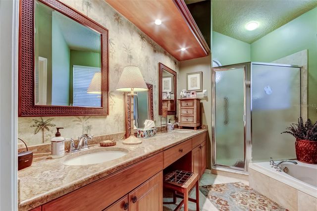 12110 GLENCLIFF CIRCLE, Tampa, FL 33626