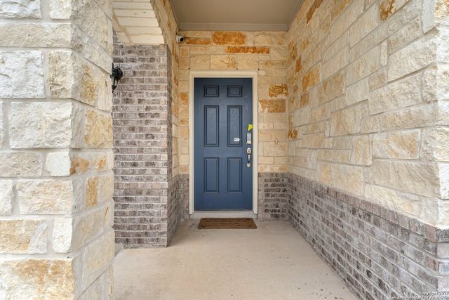 2448 Hiddenbrooke Trce, Seguin, TX 78155
