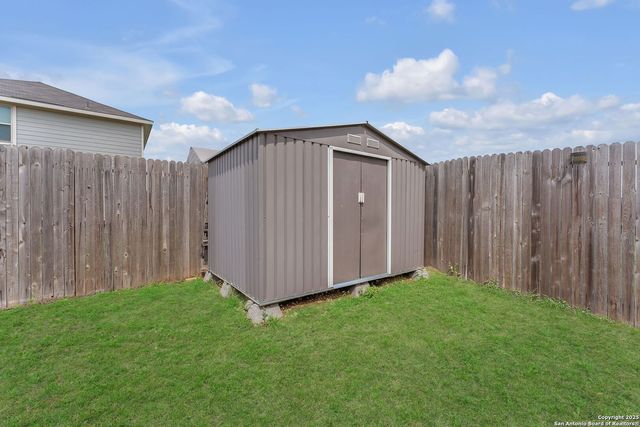 2448 Hiddenbrooke Trce, Seguin, TX 78155
