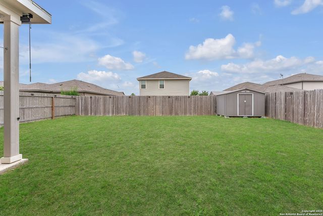 2448 Hiddenbrooke Trce, Seguin, TX 78155