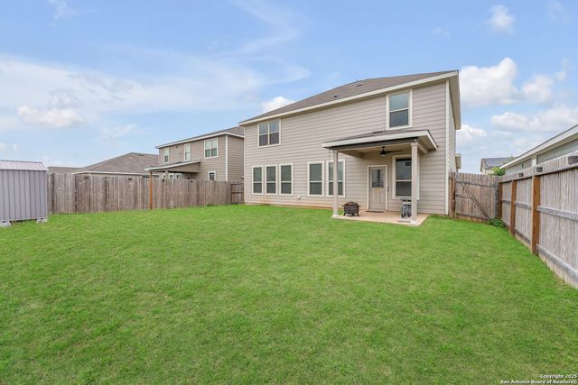 2448 Hiddenbrooke Trce, Seguin, TX 78155