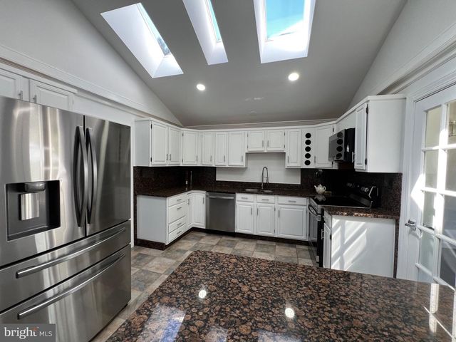 9872 RED HILL RD, Spotsylvania, VA 22553