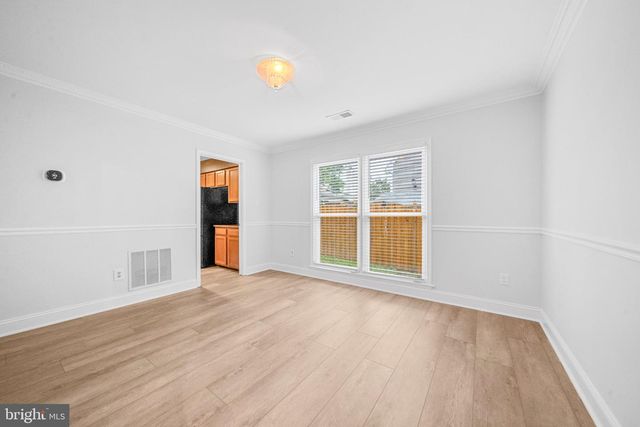 7827 BOLD LION LN, Alexandria, VA 22315