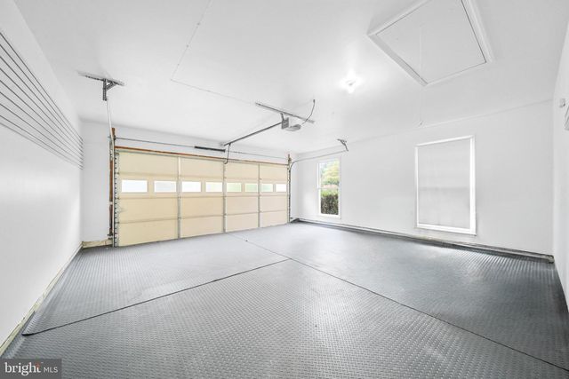 7827 BOLD LION LN, Alexandria, VA 22315