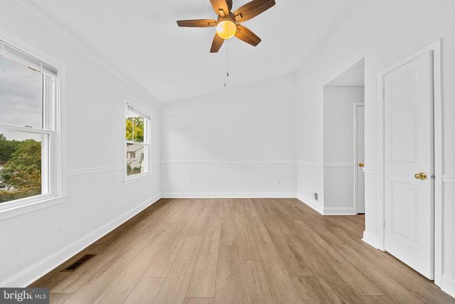 7827 BOLD LION LN, Alexandria, VA 22315