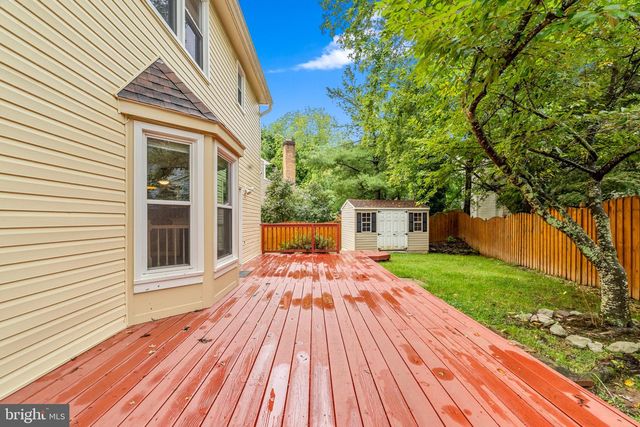 7827 BOLD LION LN, Alexandria, VA 22315