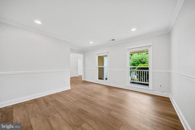 7827 BOLD LION LN, Alexandria, VA 22315