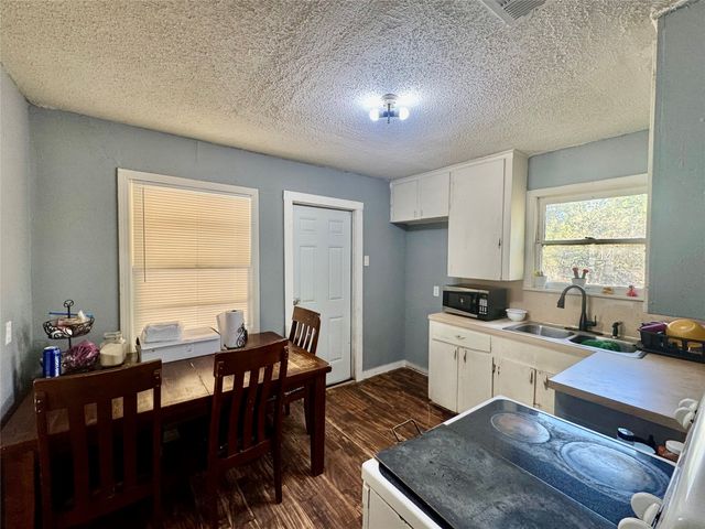 5629 Wainwright Drive, Fort Worth, TX 76112