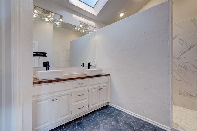 1019 Dustin Drive, Edmond, OK 73003