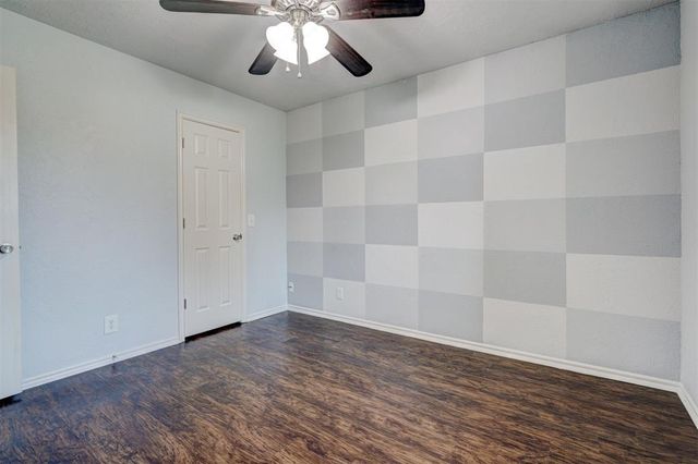 1019 Dustin Drive, Edmond, OK 73003