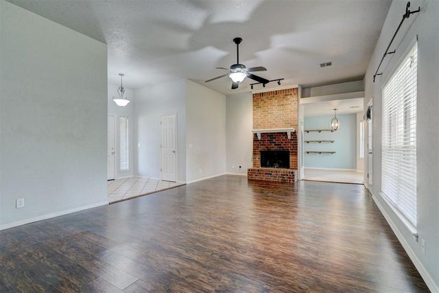 1019 Dustin Drive, Edmond, OK 73003