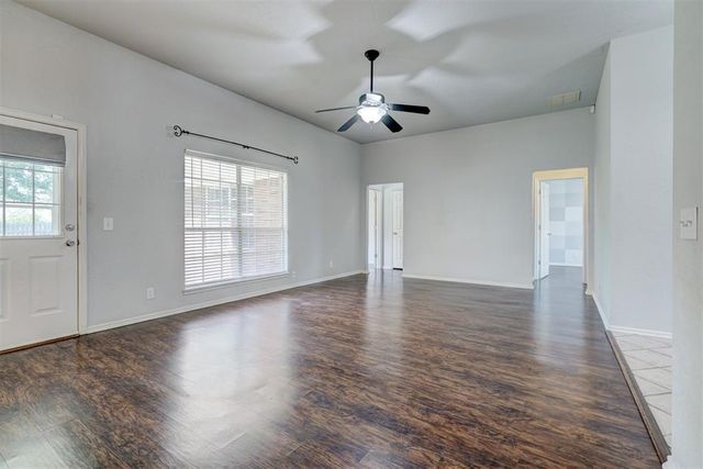 1019 Dustin Drive, Edmond, OK 73003