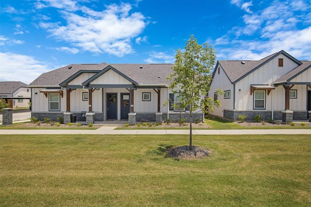 7216 Rustle Road, Fort Worth, TX 76123