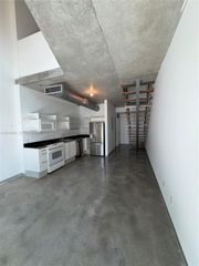 690 SW 1st Ct 1212, Miami, FL 33130