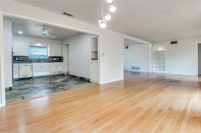 6106 Linden Lane, Dallas, TX 75230