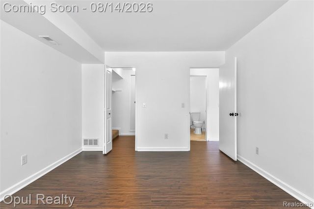 30052 W 12 Mile Road 68, Farmington, MI 48334