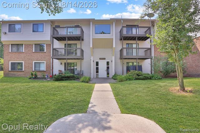 30052 W 12 Mile Road 68, Farmington, MI 48334
