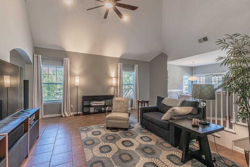 346 Emma Call Court, Decatur, TX 76234 — photo 5