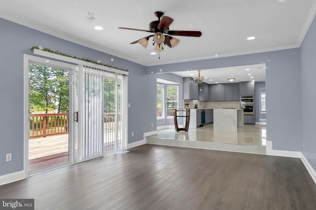 15704 BEAU RIDGE DR, Woodbridge, VA 22193