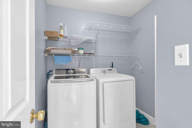 15704 BEAU RIDGE DR, Woodbridge, VA 22193
