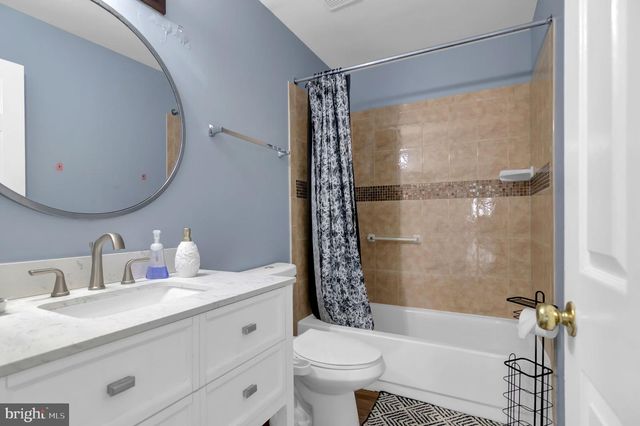15704 BEAU RIDGE DR, Woodbridge, VA 22193