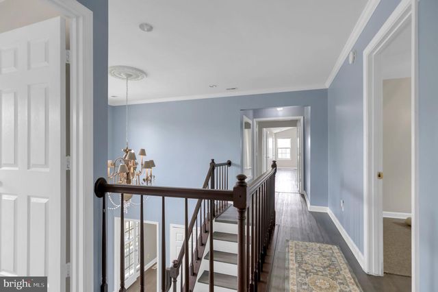 15704 BEAU RIDGE DR, Woodbridge, VA 22193