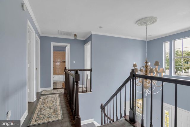 15704 BEAU RIDGE DR, Woodbridge, VA 22193