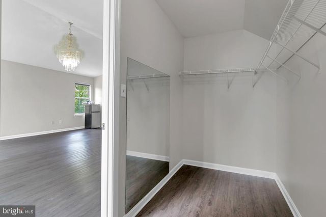 15704 BEAU RIDGE DR, Woodbridge, VA 22193