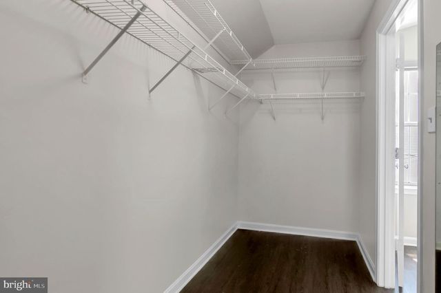 15704 BEAU RIDGE DR, Woodbridge, VA 22193