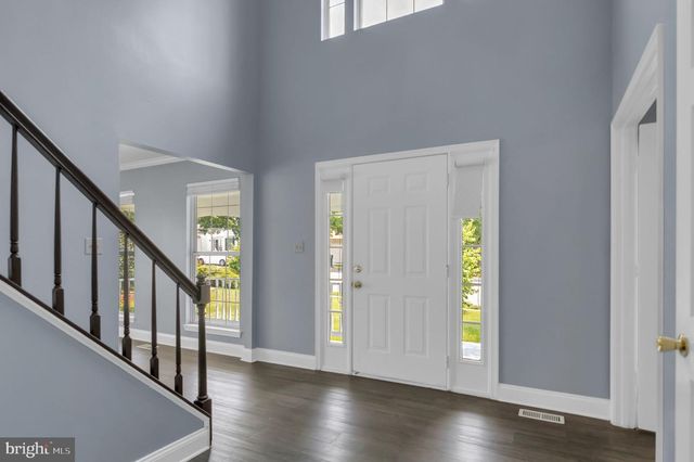 15704 BEAU RIDGE DR, Woodbridge, VA 22193