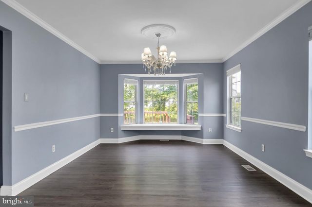 15704 BEAU RIDGE DR, Woodbridge, VA 22193