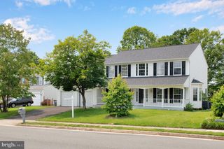 15704 BEAU RIDGE DR, Woodbridge, VA 22193