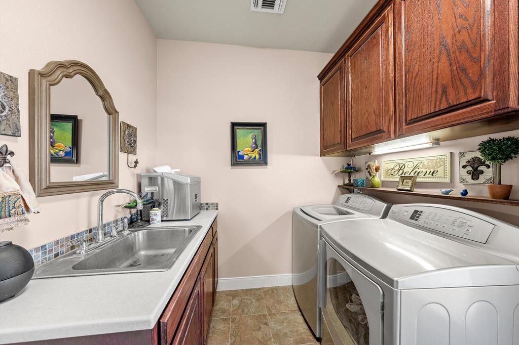 Image 36 of property listing at 2799 Ridge Lane Road, Christoval, TX 76935