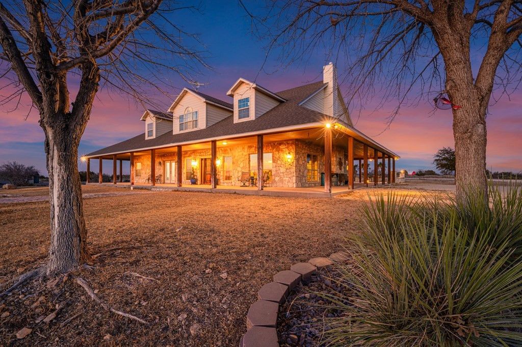 Image 76 of property listing at 2799 Ridge Lane Road, Christoval, TX 76935