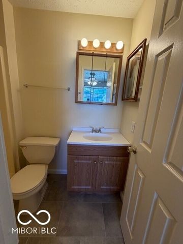 11019 Essen Court, Indianapolis, IN 46235