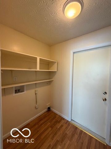 11019 Essen Court, Indianapolis, IN 46235