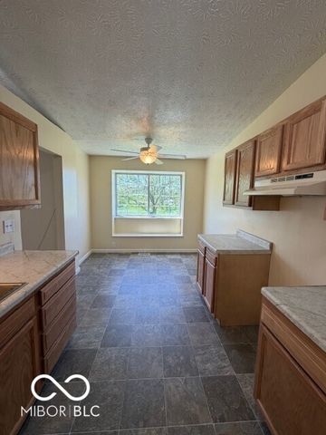 11019 Essen Court, Indianapolis, IN 46235