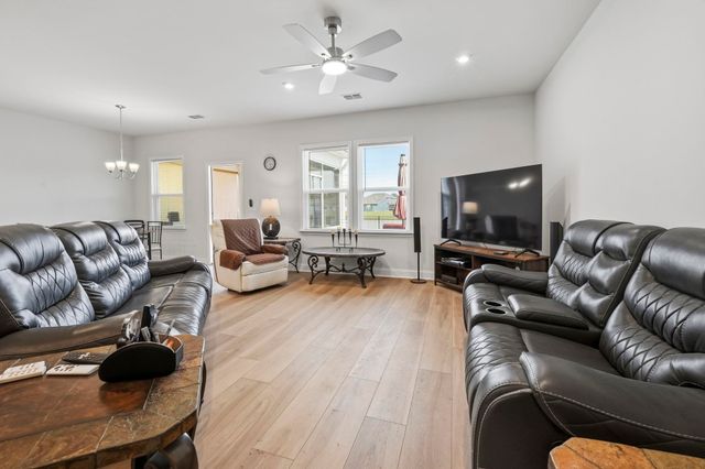 312 River Edge Dr., Myrtle Beach, SC 29588