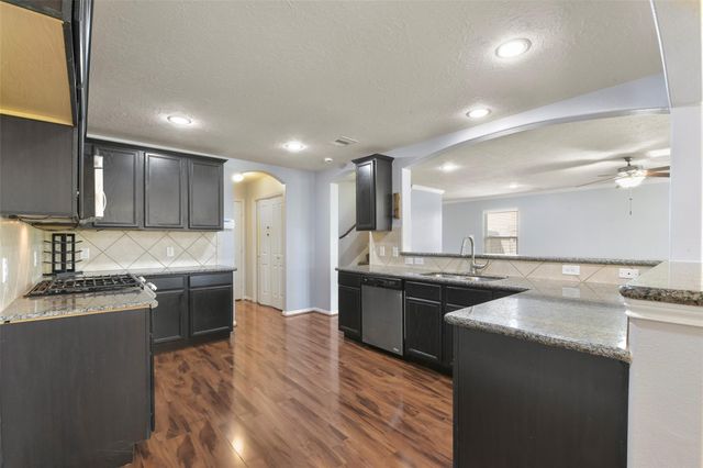 11711 Red Hummingbird Drive, Houston, TX 77047