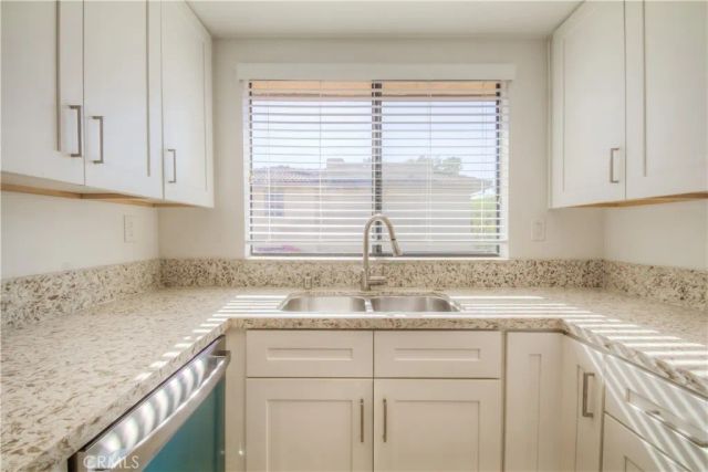 25261 Tanoak, Lake Forest, CA 92630