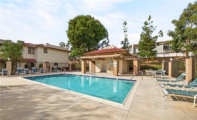 25261 Tanoak, Lake Forest, CA 92630