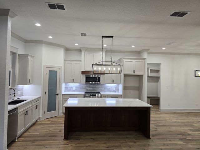 125 Pecan Trail, Kilgore, TX 75662