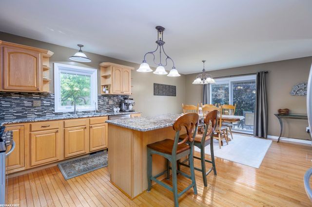 51205 Christine Court, Shelby Twp, MI 48316
