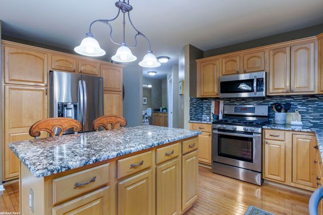 51205 Christine Court, Shelby Twp, MI 48316