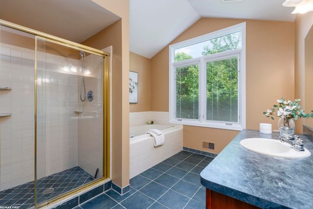 51205 Christine Court, Shelby Twp, MI 48316