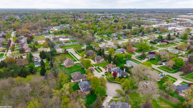 51205 Christine Court, Shelby Twp, MI 48316
