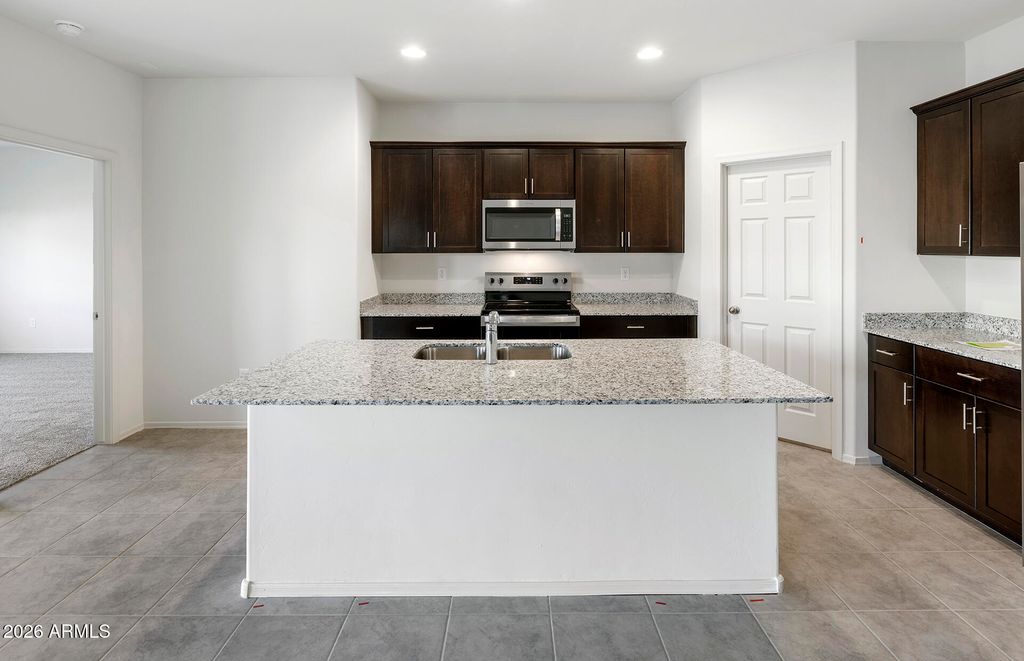 16595 N COMET Trail, Maricopa, AZ 85138 — photo 2