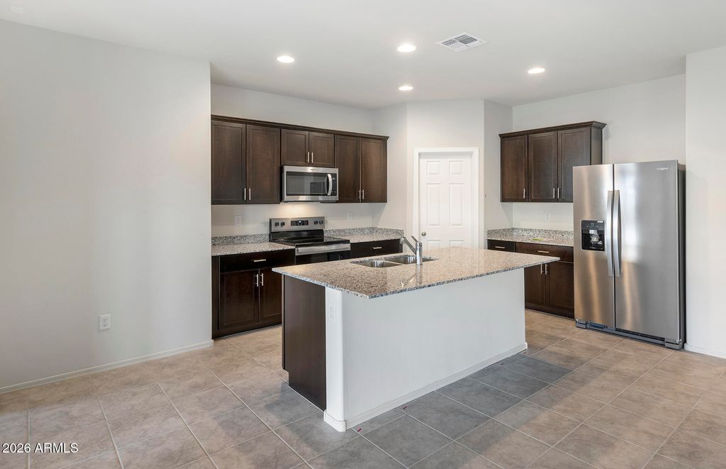 16595 N COMET Trail, Maricopa, AZ 85138 — photo 3